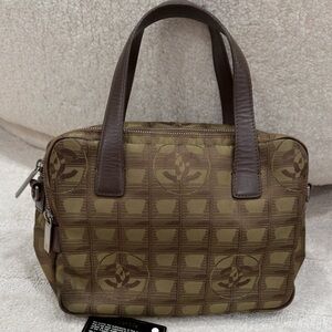 2002-2003 CHANEL Vintage Tote Nylon